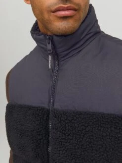 Jack & Jones Bodywarmers Bodywarmer CHILI Heren Zwart -Jack & Jones Winkel 25e0df0f7d7e5ab305e6e9b948ba8912